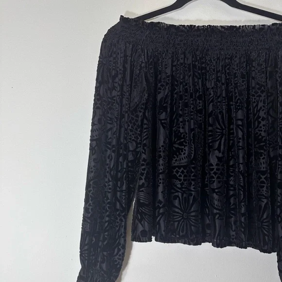 Free people A little twist velvet off the shoulder black top size XS witchy goth - Picture 5 of 13
